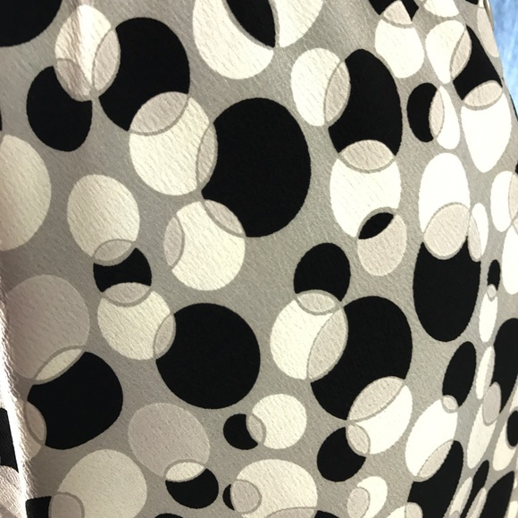 The Limited XS Black White Gray Polkadot Skirt - Picture 4 of 7